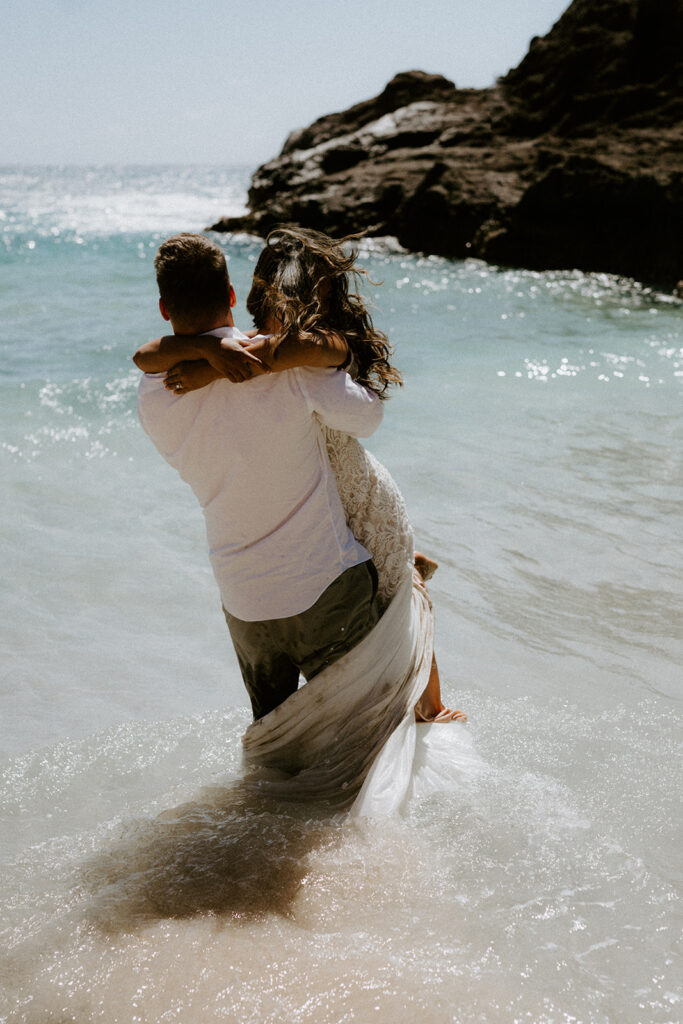 Hawaii wedding photographer