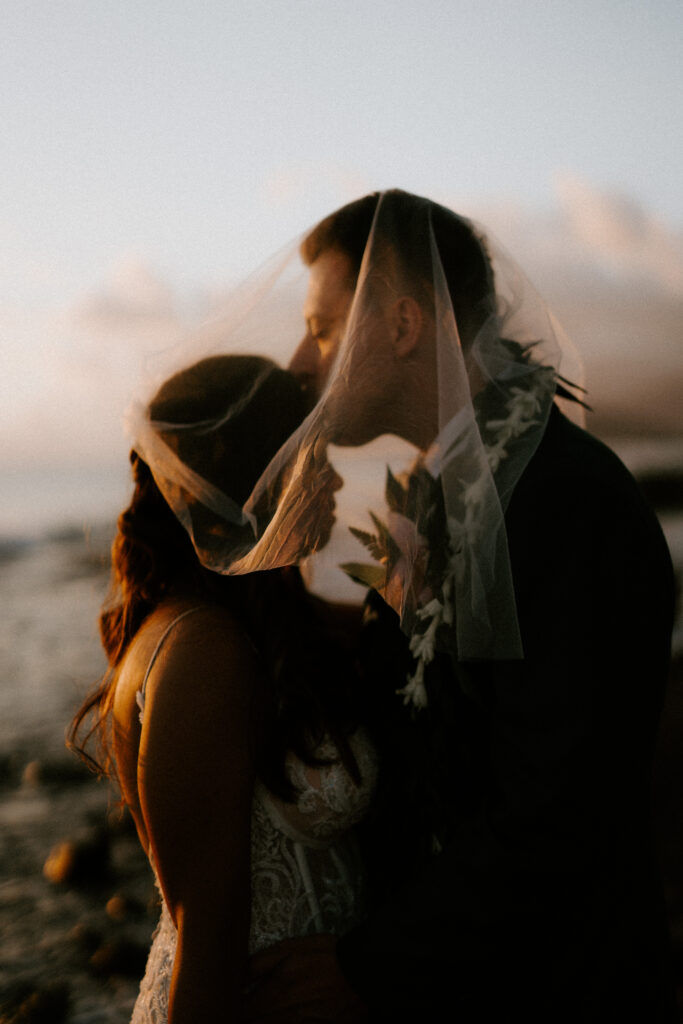 Oahu wedding photographer