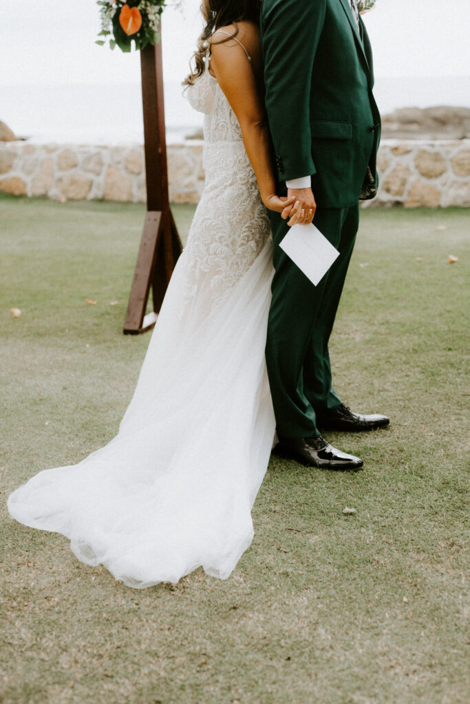 beachfront hawaii wedding